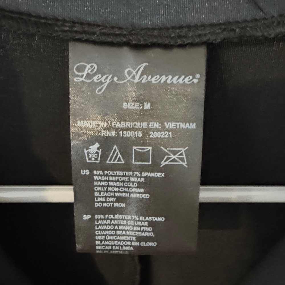 Leg Avenue wet look latex Black Zipper Jumpsuit - Picture 2 of 4